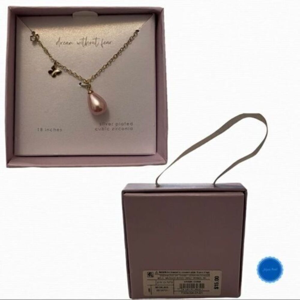 DREAM Without Fear Necklace - Picture 1 of 1